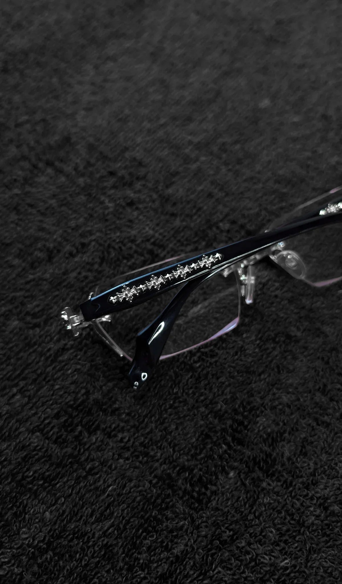 Rimless Photochromic Anti
Radiation Glasses